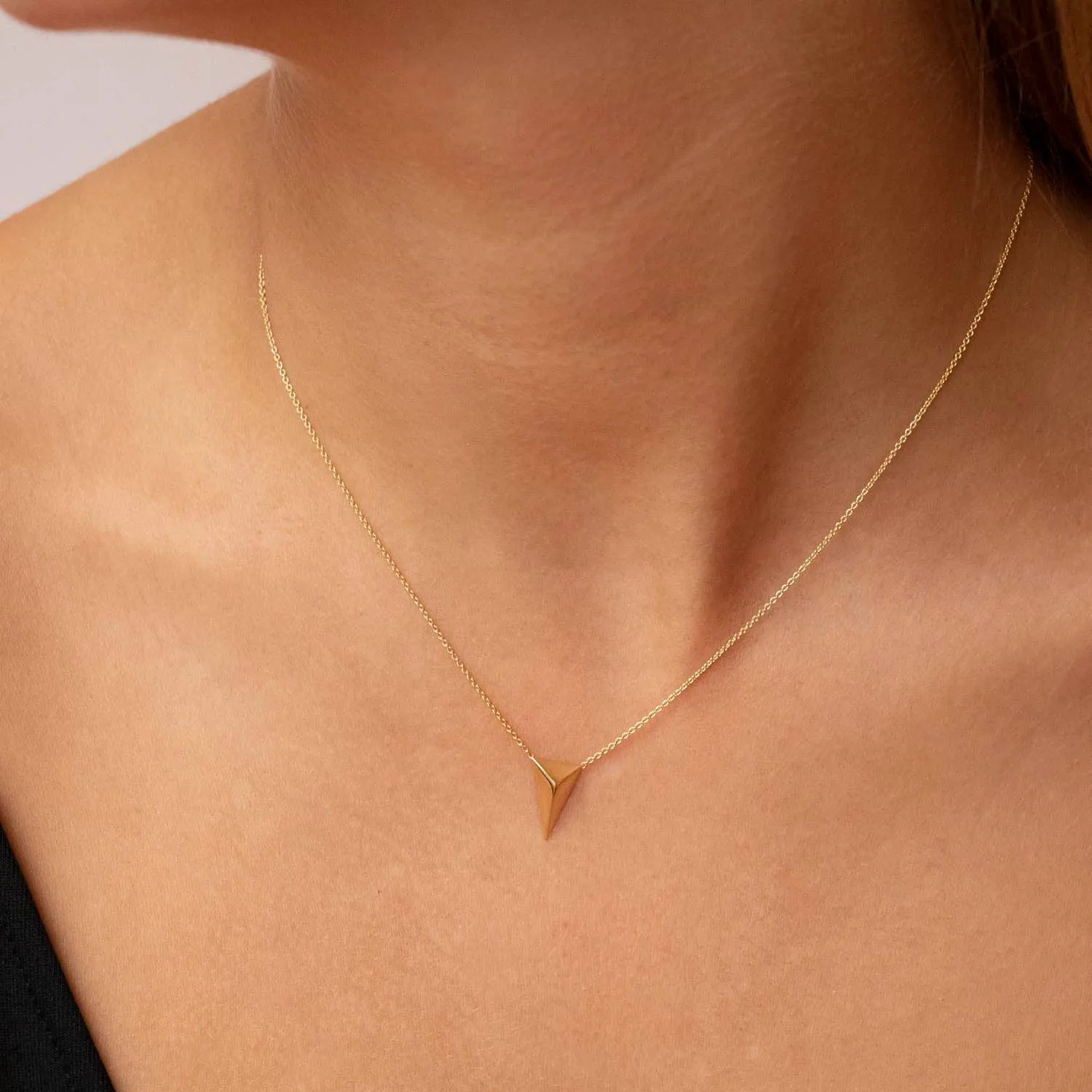 9K Yellow Gold 9.6mm x 13mm Elongated Pyramid Adjustable Necklace 41cm-43cm