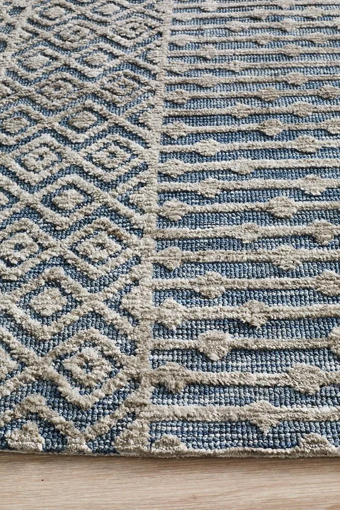 Rustic Casual Tribal Design Corey Rug - Navy/Grey